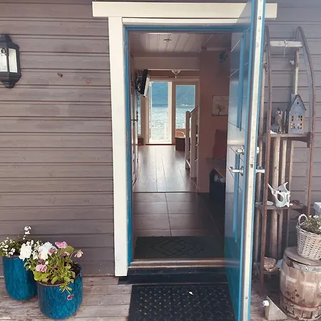 For Rent By The Sea