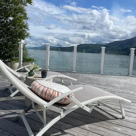 Casa vacanze For Rent By The Sea Ballangen